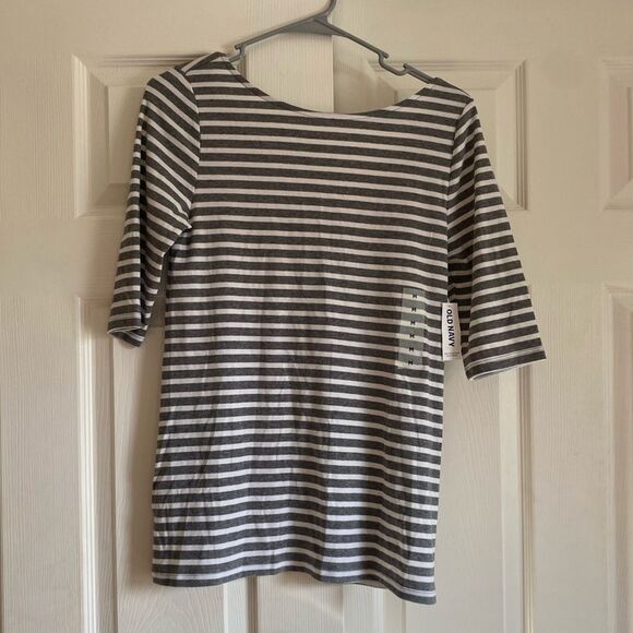 Old Navy Tops - NWT Old Navy size medium grey white striped classic fit scoop back top